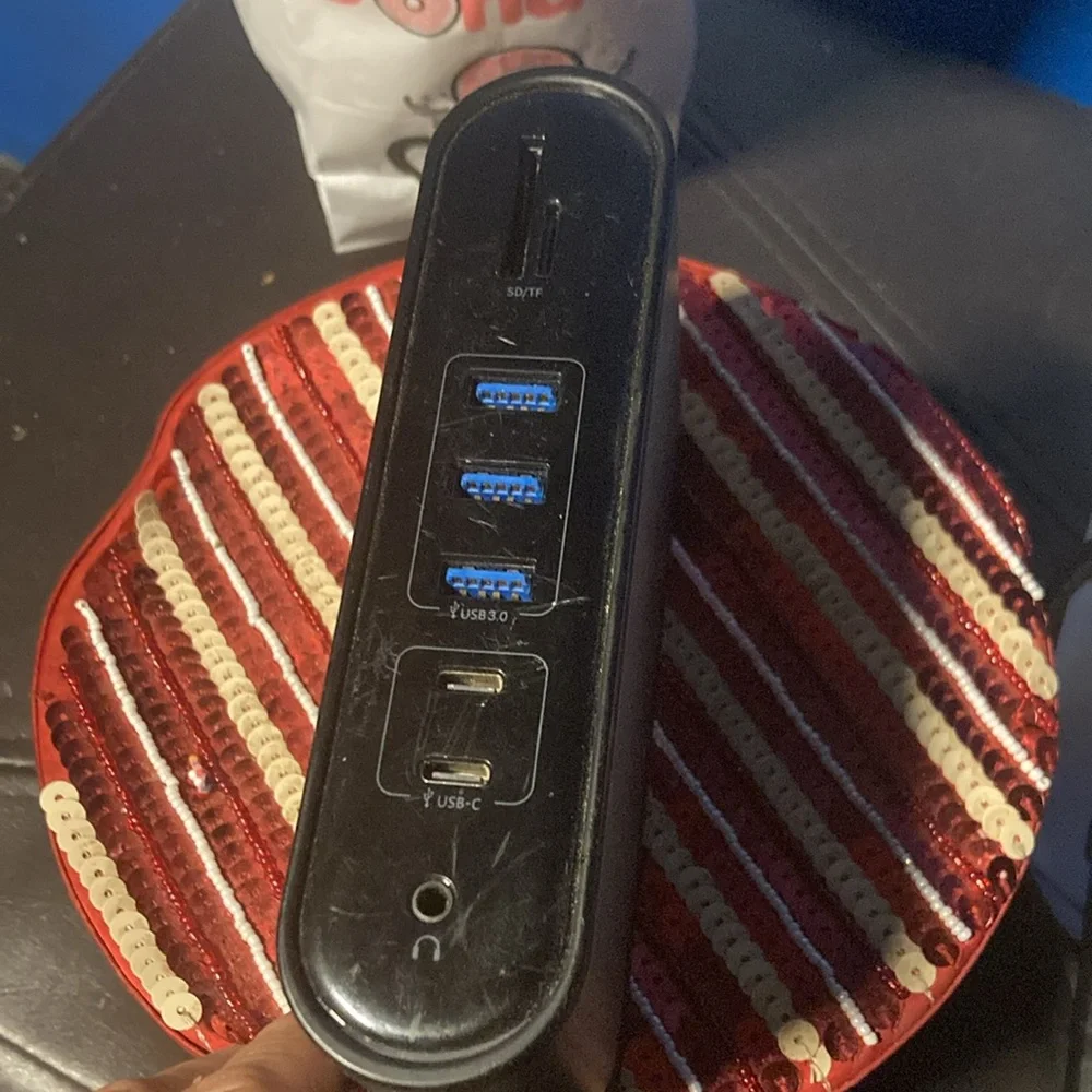 Baseus multi port workstation